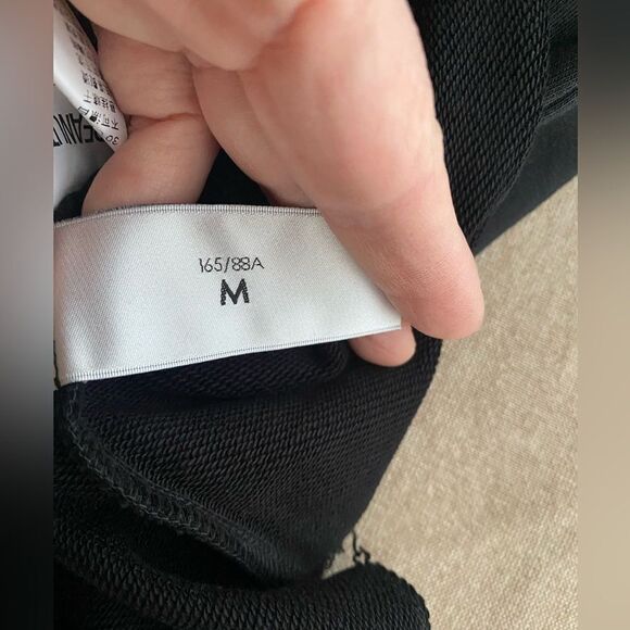 Ochirly x peanuts black turtleneck sweater with one shoulder bare size medium - Picture 11 of 15